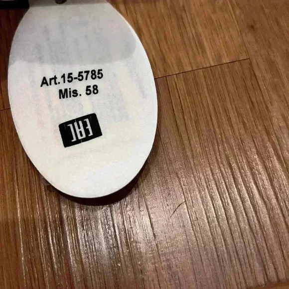 Il Trenino Ruffled Hat - Picture 5 of 8